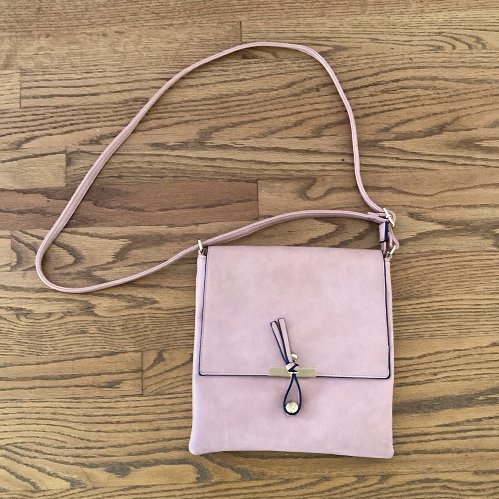 Pink vegan leather purse with adjustable strap